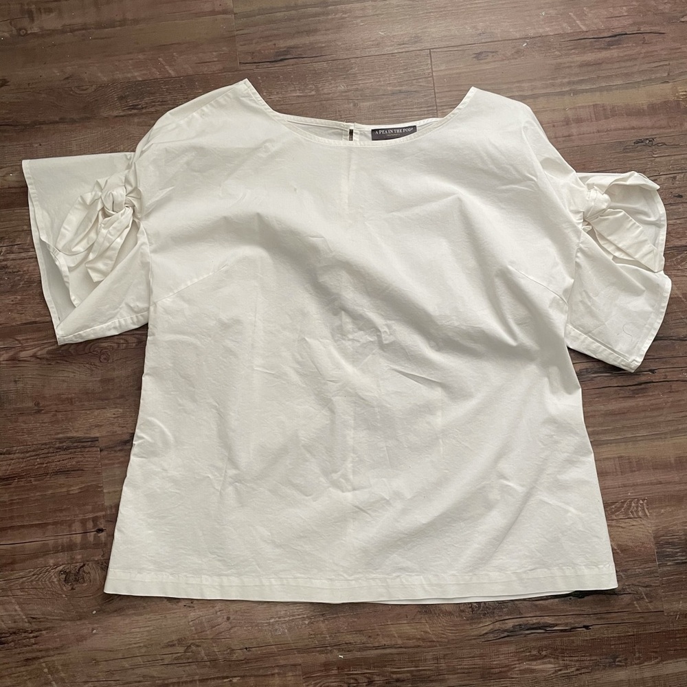 Pea in pod maternity white blouse
